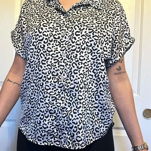 Black and white printed cheetah satin